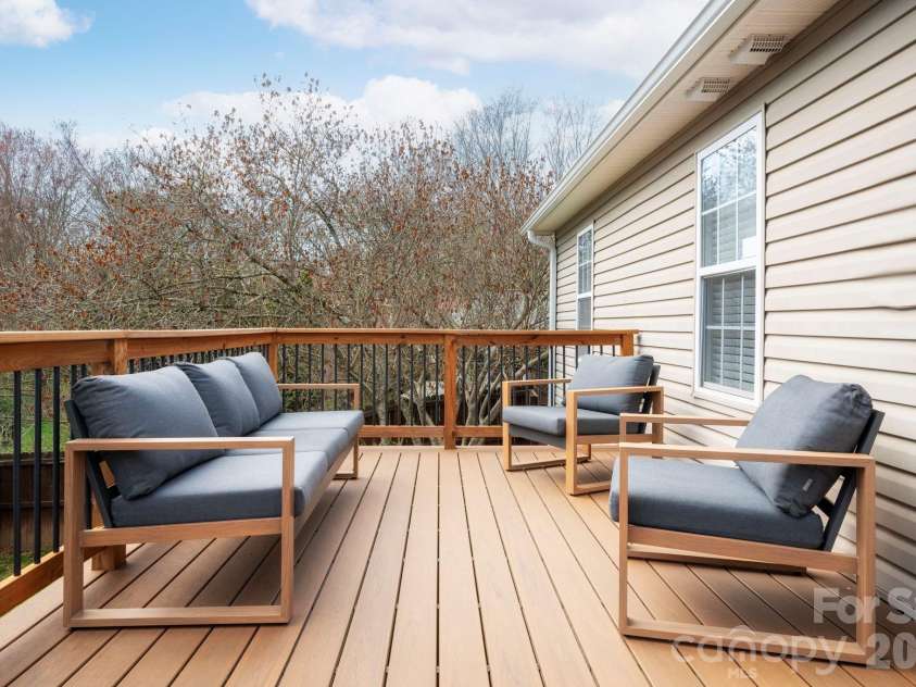 60 Huffman Road, Asheville, NC 28806.  MLS# CAR4361806, YatesRealty ID 9442. Back Deck And Entertaining Area