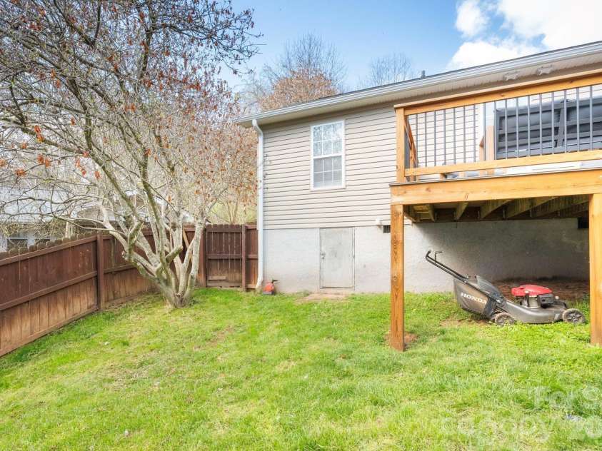 60 Huffman Road, Asheville, NC 28806.  MLS# CAR4361806, YatesRealty ID 9442. Backyard And Storage