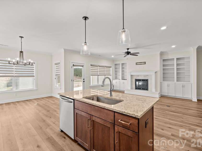 1109 BUNCH Drive, Statesville, NC 28677.  MLS# CAR4332621, YatesRealty ID 9443. Kitchen