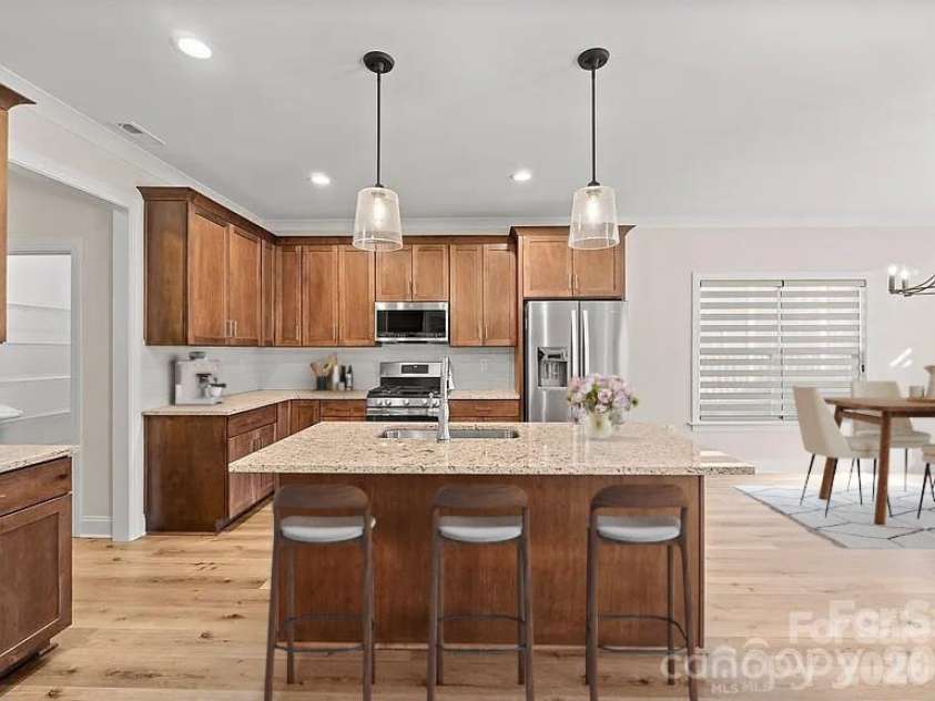 1109 BUNCH Drive, Statesville, NC 28677.  MLS# CAR4332621, YatesRealty ID 9443. Kitchen - Staged