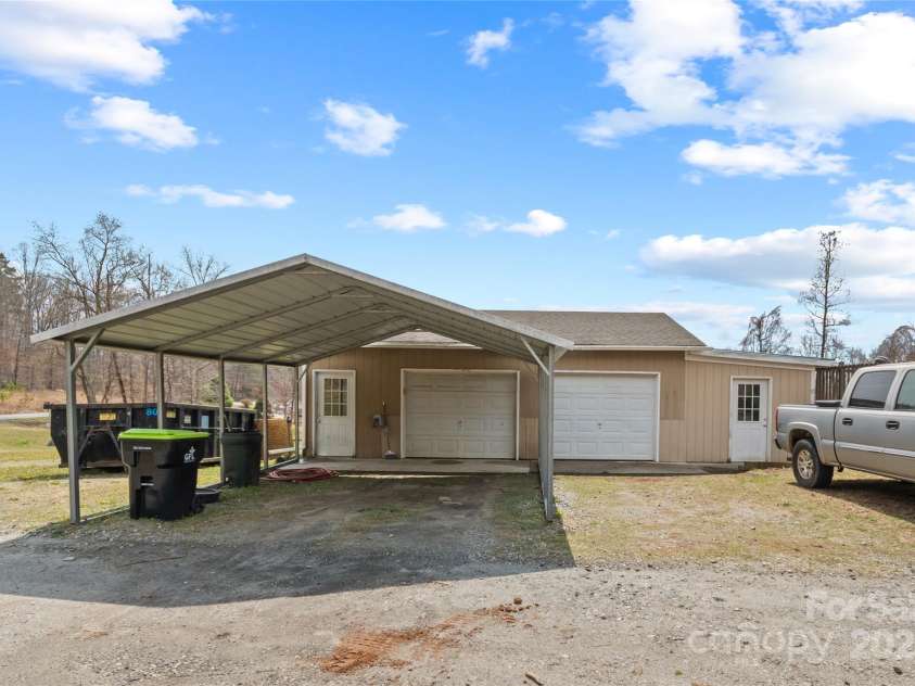 4859 Coxe Road, Tryon, NC 28782.  MLS# CAR4239735, YatesRealty ID 9443. 