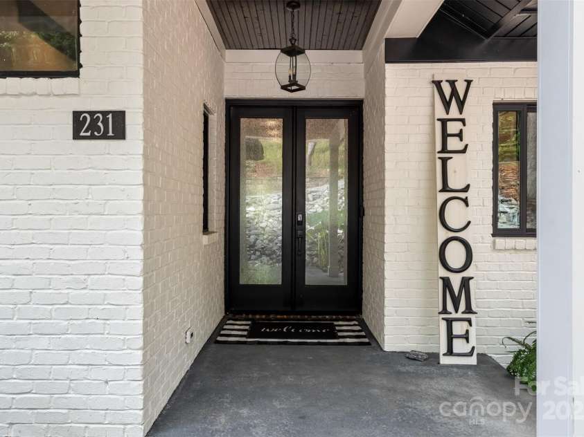 231 Sunny Path Lane, Statesville, NC 28677.  MLS# CAR4232133, YatesRealty ID 9444. 