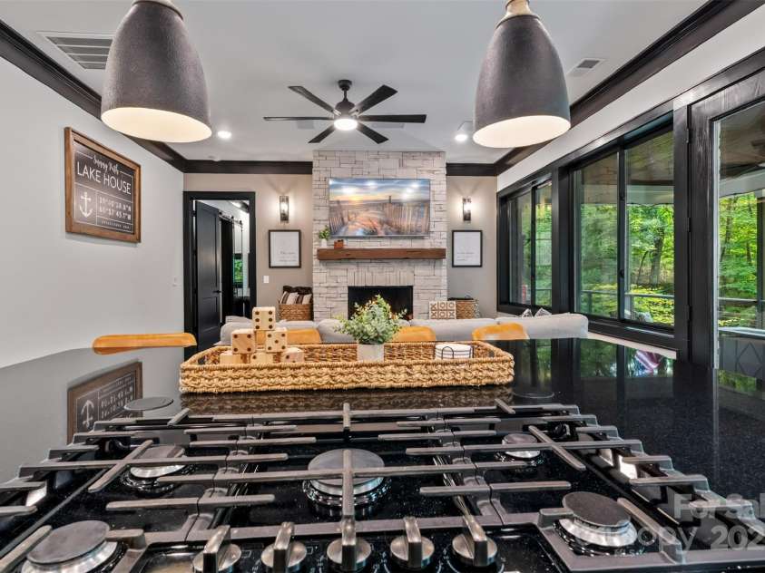 231 Sunny Path Lane, Statesville, NC 28677.  MLS# CAR4232133, YatesRealty ID 9444. 