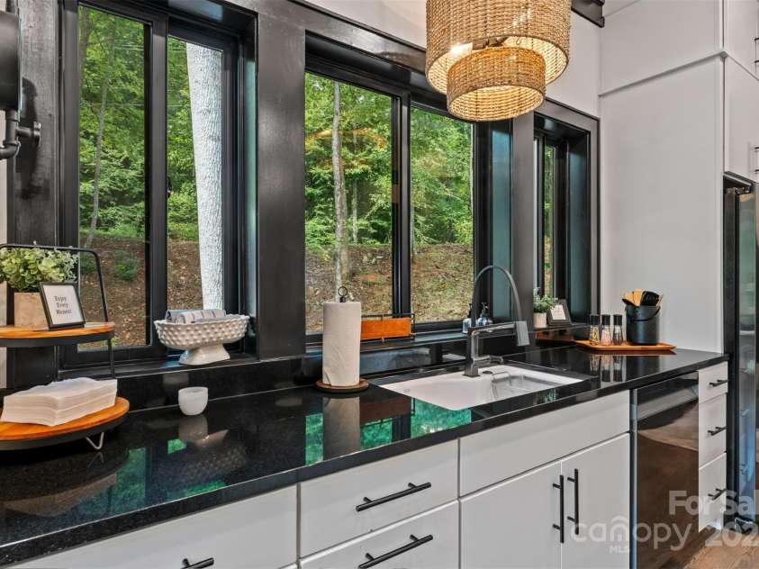 231 Sunny Path Lane, Statesville, NC 28677.  MLS# CAR4232133, YatesRealty ID 9444. 