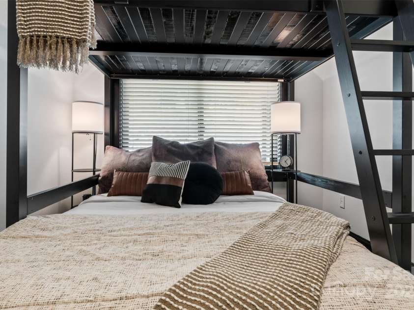 231 Sunny Path Lane, Statesville, NC 28677.  MLS# CAR4232133, YatesRealty ID 9444. 