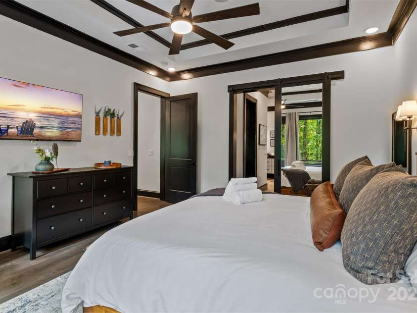 231 Sunny Path Lane, Statesville, NC 28677.  MLS# CAR4232133, YatesRealty ID 9444. 