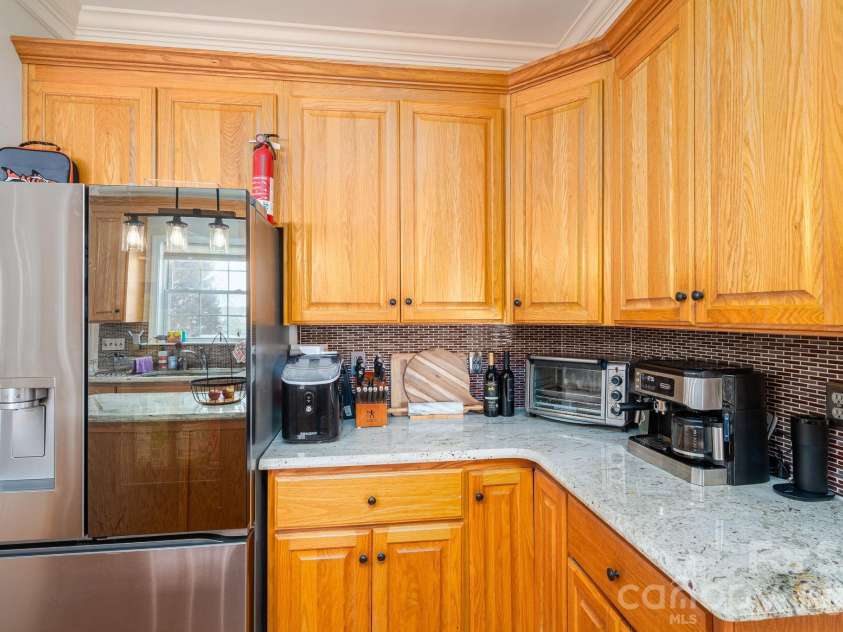 962 Huntington Hills Drive, Lincolnton, NC 28092.  MLS# CAR4357779, YatesRealty ID 9446. 