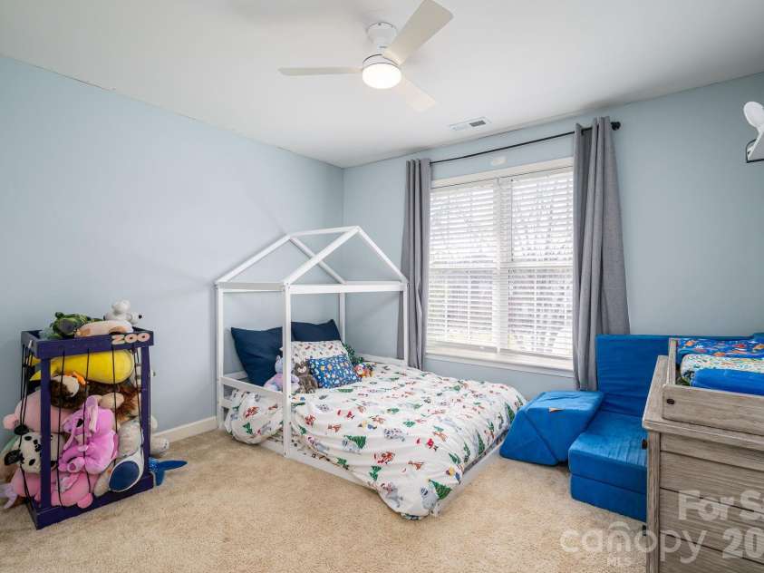 962 Huntington Hills Drive, Lincolnton, NC 28092.  MLS# CAR4357779, YatesRealty ID 9446. 