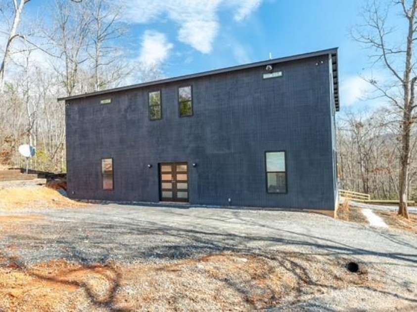 174 Crooked Creek Estates, Old Fort, NC 28762.  MLS# CAR4247439, YatesRealty ID 9447. A look at the double-entry front door.