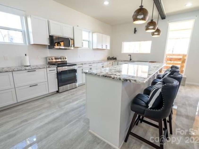 174 Crooked Creek Estates, Old Fort, NC 28762.  MLS# CAR4247439, YatesRealty ID 9447. Picture yourself entertaining family and friends in this wonderful kitchen.