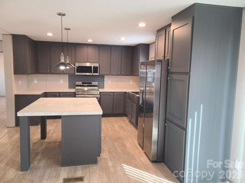 4142 Alderbrook Court, Lenoir, NC 28645.  MLS# CAR4359545, YatesRealty ID 9447. OPEN KITCHEN