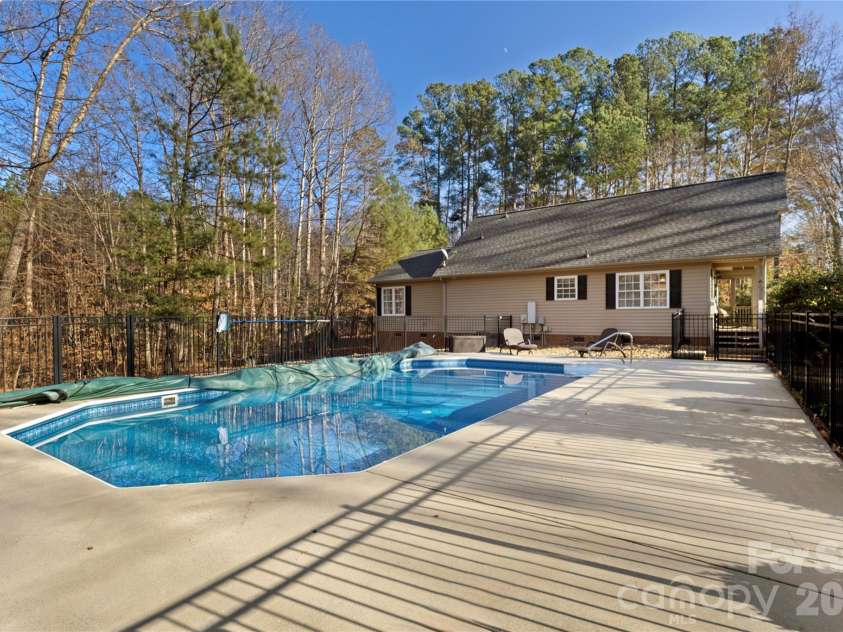 111 Lake Road, Stanley, NC 28164.  MLS# CAR4329636, YatesRealty ID 9448. 