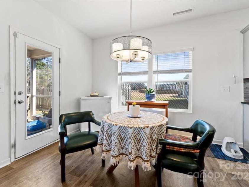 1036 Bramcote Lane, Charlotte, NC 28215.  MLS# CAR4228462, YatesRealty ID 9449. 