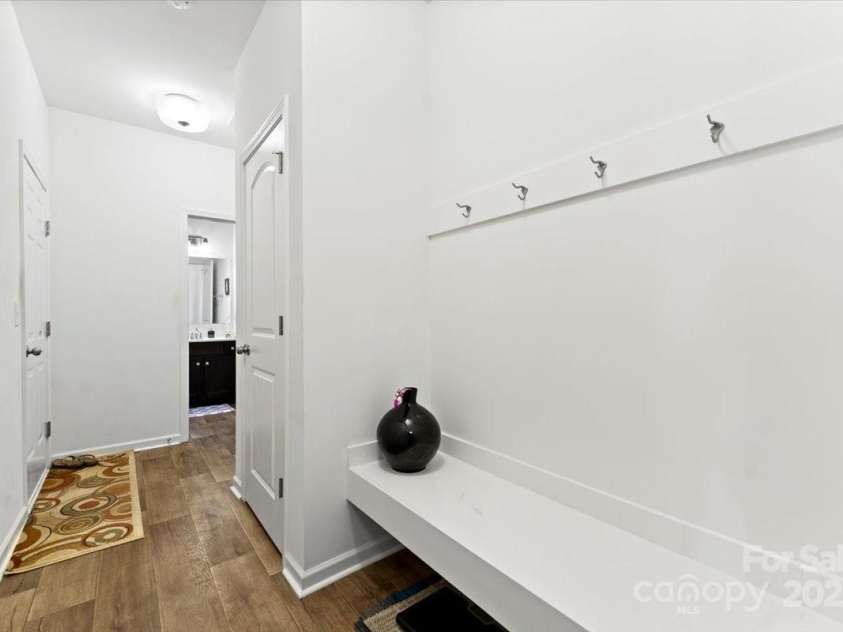 1036 Bramcote Lane, Charlotte, NC 28215.  MLS# CAR4228462, YatesRealty ID 9449. 