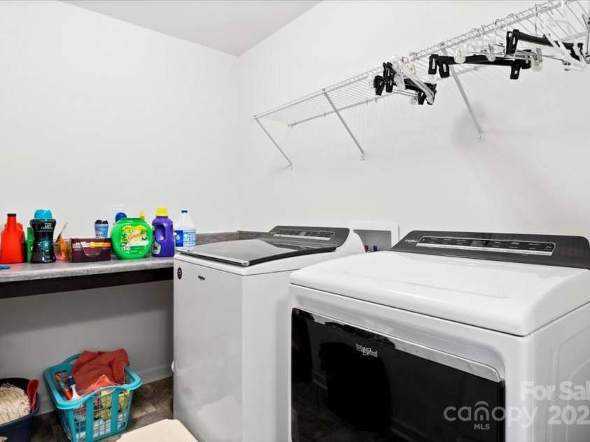 1036 Bramcote Lane, Charlotte, NC 28215.  MLS# CAR4228462, YatesRealty ID 9449. 