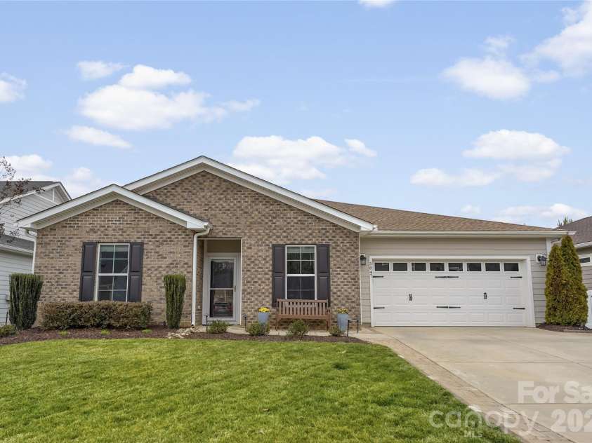 5047 Looking Glass Trail, Denver, NC 28037.  MLS# CAR4354901, YatesRealty ID 9449. 