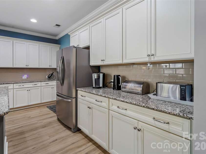 5047 Looking Glass Trail, Denver, NC 28037.  MLS# CAR4354901, YatesRealty ID 9449. 