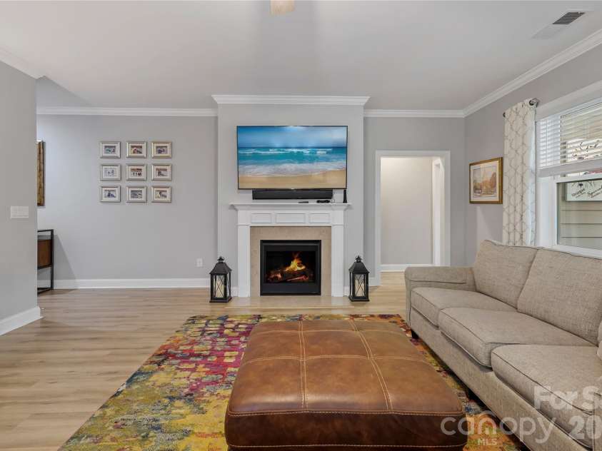 5047 Looking Glass Trail, Denver, NC 28037.  MLS# CAR4354901, YatesRealty ID 9449. 