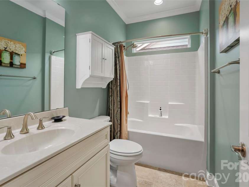 5047 Looking Glass Trail, Denver, NC 28037.  MLS# CAR4354901, YatesRealty ID 9449. 