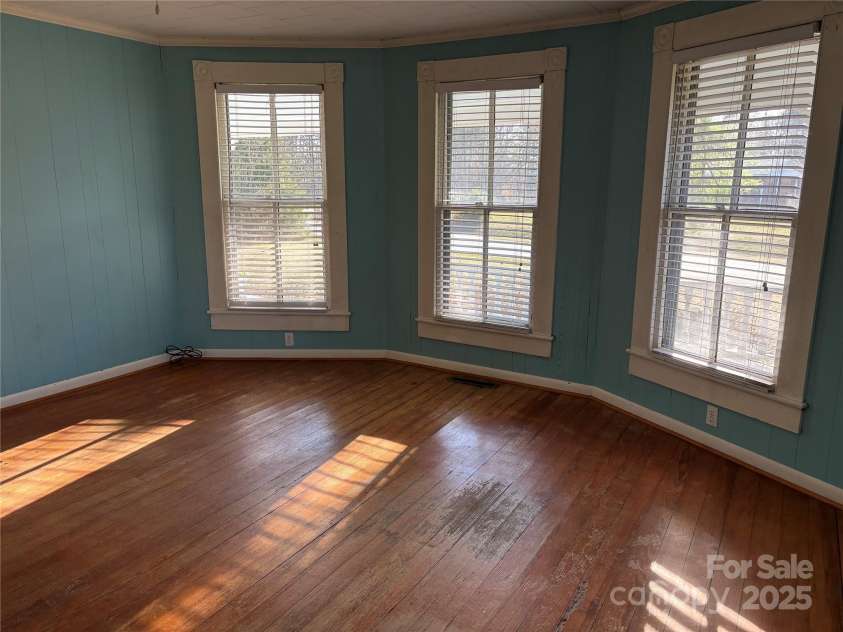 4220 Woodleaf Road, Salisbury, NC 28147.  MLS# CAR4205862, YatesRealty ID 9450. 