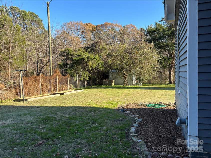 4220 Woodleaf Road, Salisbury, NC 28147.  MLS# CAR4205862, YatesRealty ID 9450. 