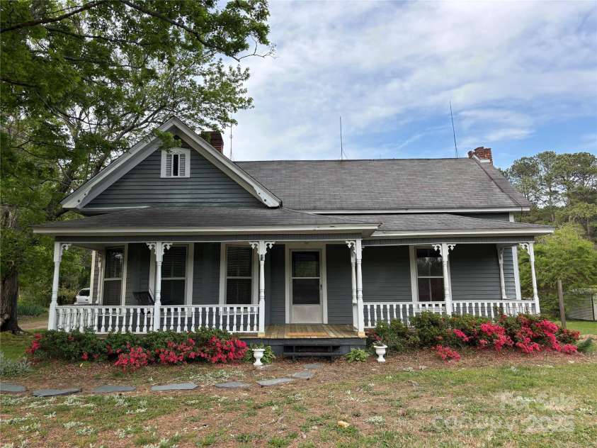 4220 Woodleaf Road, Salisbury, NC 28147.  MLS# CAR4205862, YatesRealty ID 9450. 