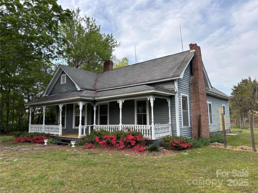 4220 Woodleaf Road, Salisbury, NC 28147.  MLS# CAR4205862, YatesRealty ID 9450. 