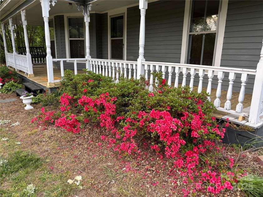 4220 Woodleaf Road, Salisbury, NC 28147.  MLS# CAR4205862, YatesRealty ID 9450. 