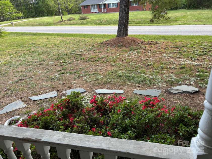 4220 Woodleaf Road, Salisbury, NC 28147.  MLS# CAR4205862, YatesRealty ID 9450. 