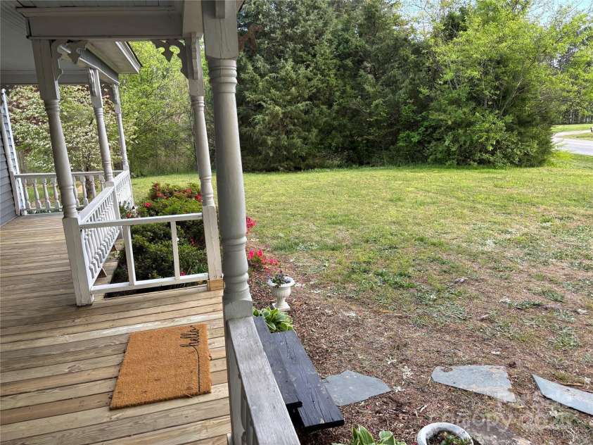 4220 Woodleaf Road, Salisbury, NC 28147.  MLS# CAR4205862, YatesRealty ID 9450. 