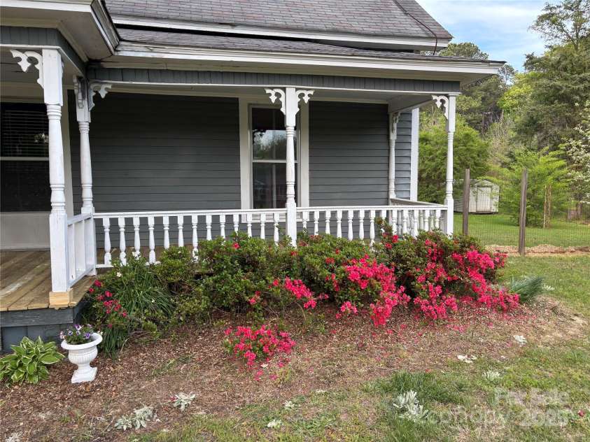4220 Woodleaf Road, Salisbury, NC 28147.  MLS# CAR4205862, YatesRealty ID 9450. 