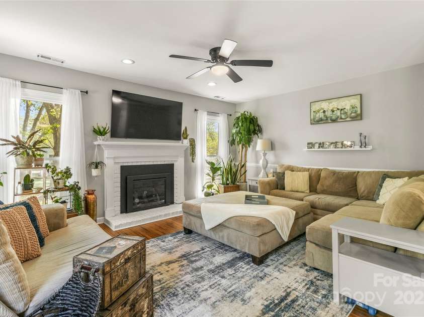 111 Woodfern Place, Mooresville, NC 28115.  MLS# CAR4247793, YatesRealty ID 9451. 