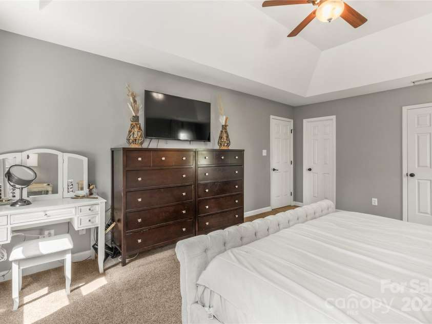 111 Woodfern Place, Mooresville, NC 28115.  MLS# CAR4247793, YatesRealty ID 9451. 