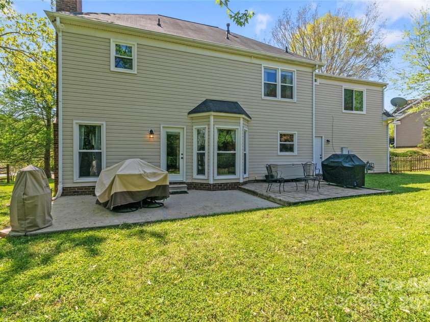 111 Woodfern Place, Mooresville, NC 28115.  MLS# CAR4247793, YatesRealty ID 9451. 