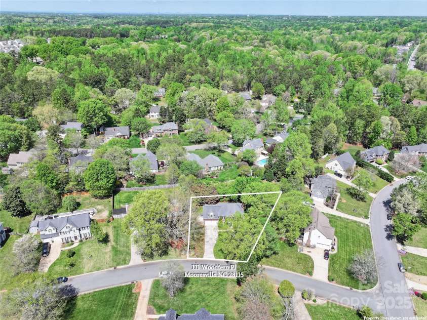111 Woodfern Place, Mooresville, NC 28115.  MLS# CAR4247793, YatesRealty ID 9451. 