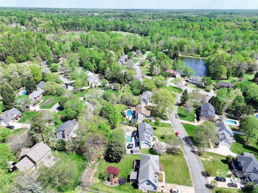 111 Woodfern Place, Mooresville, NC 28115.  MLS# CAR4247793, YatesRealty ID 9451. 