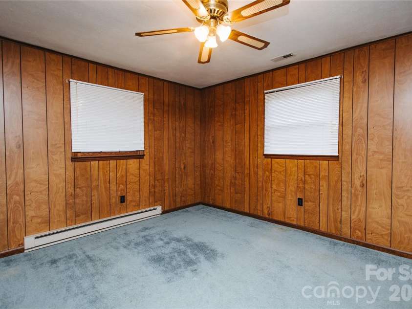 205 Bond Street, Marion, NC 28752.  MLS# CAR4366015, YatesRealty ID 9452. 