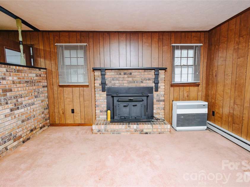 205 Bond Street, Marion, NC 28752.  MLS# CAR4366015, YatesRealty ID 9452. 