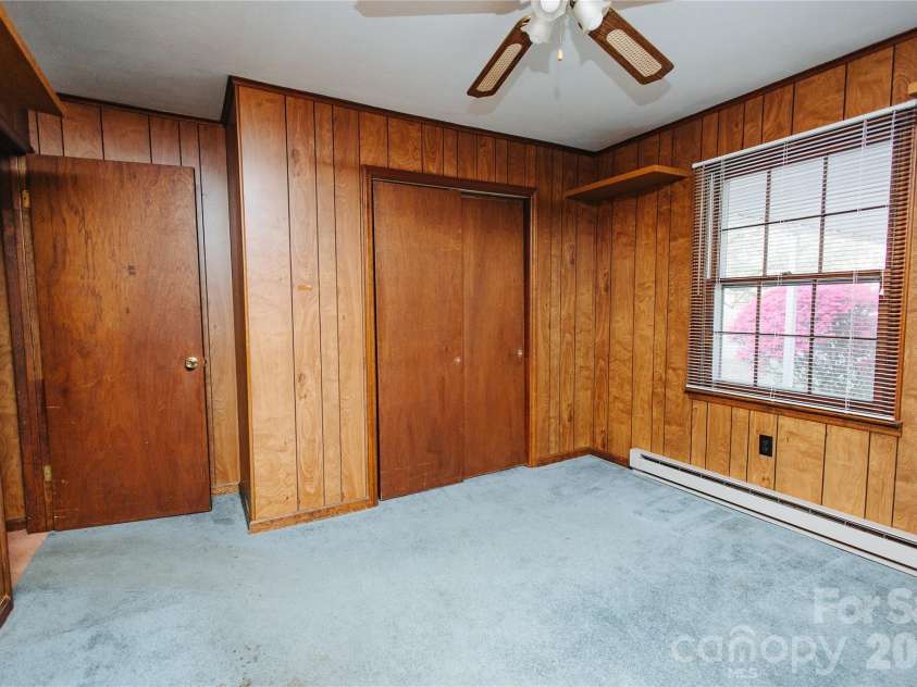 205 Bond Street, Marion, NC 28752.  MLS# CAR4366015, YatesRealty ID 9452. 
