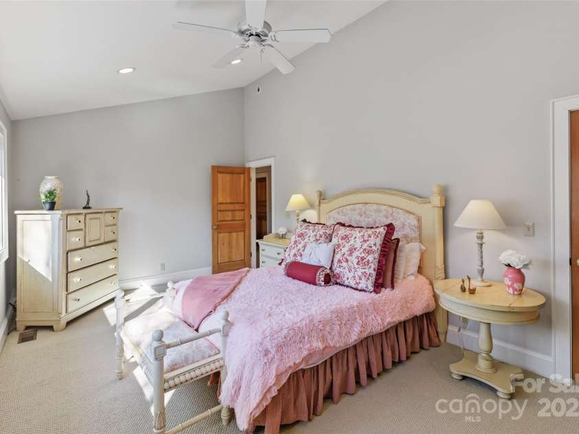 34 Red Cedar Court, Sapphire, NC 28774.  MLS# CAR4224781, YatesRealty ID 9452. 