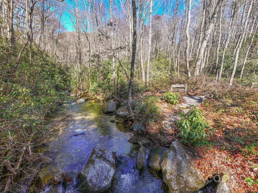 34 Red Cedar Court, Sapphire, NC 28774.  MLS# CAR4224781, YatesRealty ID 9452. 