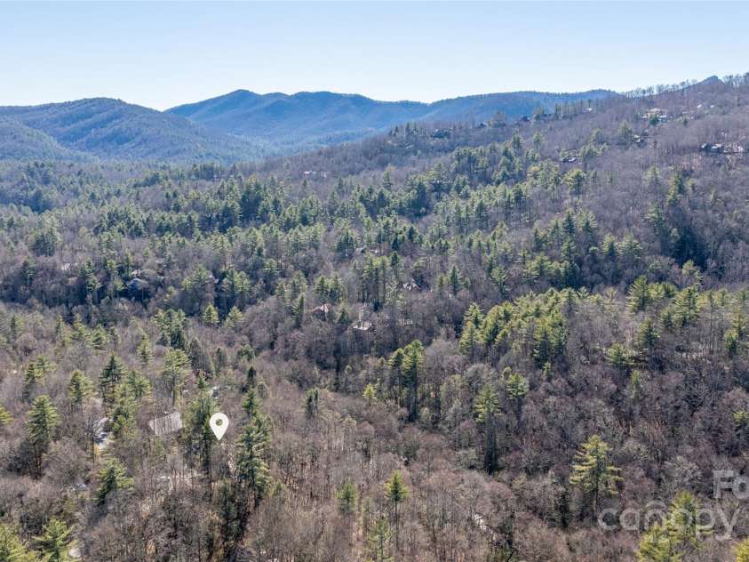 34 Red Cedar Court, Sapphire, NC 28774.  MLS# CAR4224781, YatesRealty ID 9452. 