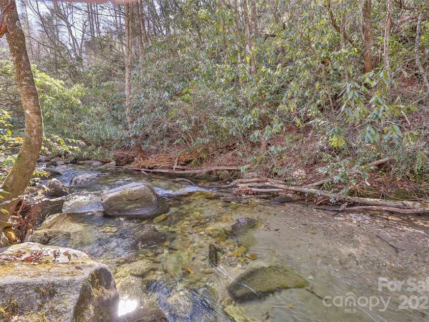 34 Red Cedar Court, Sapphire, NC 28774.  MLS# CAR4224781, YatesRealty ID 9452. 