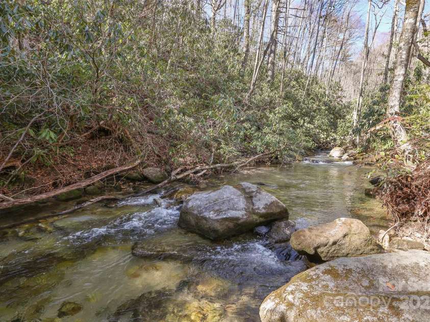 34 Red Cedar Court, Sapphire, NC 28774.  MLS# CAR4224781, YatesRealty ID 9452. 