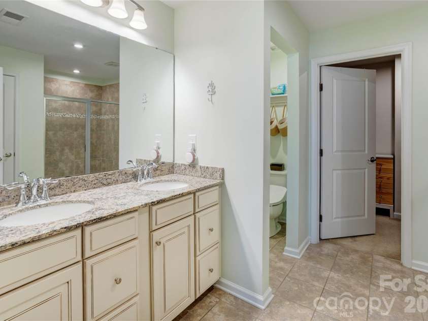 2186 Stone Pile Drive, Concord, NC 28025.  MLS# CAR4360856, YatesRealty ID 9453. Primary Bath