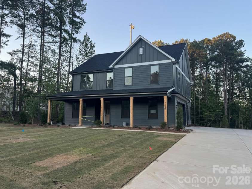 135 Parkdale Drive, Belmont, NC 28012.  MLS# CAR4347318, YatesRealty ID 9454. 