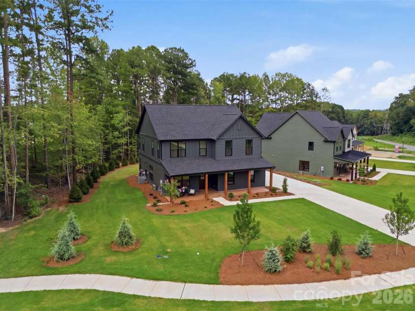 135 Parkdale Drive, Belmont, NC 28012.  MLS# CAR4415123, YatesRealty ID 9454. 