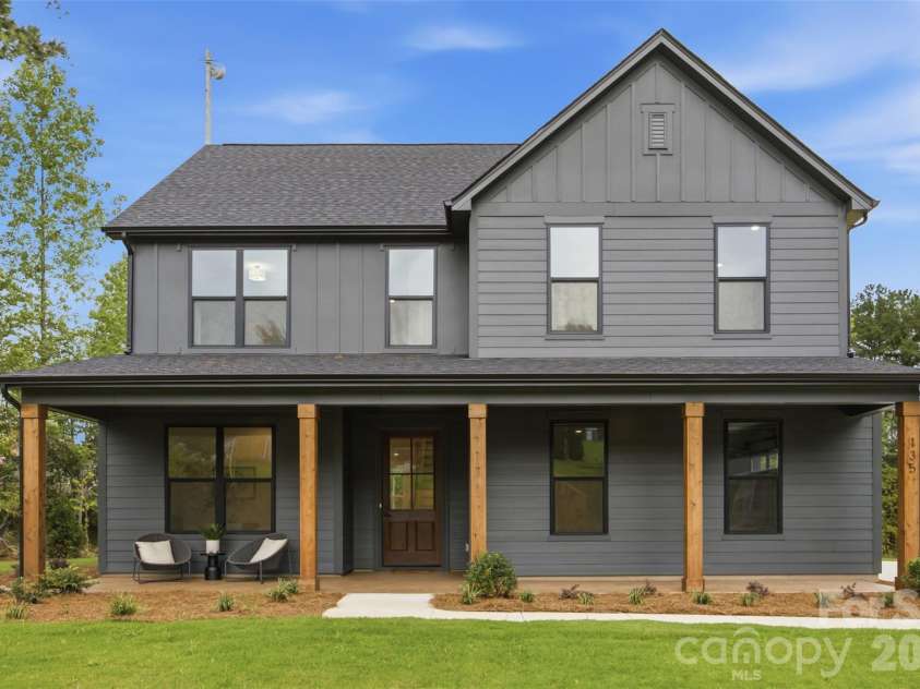135 Parkdale Drive, Belmont, NC 28012.  MLS# CAR4415123, YatesRealty ID 9454. 
