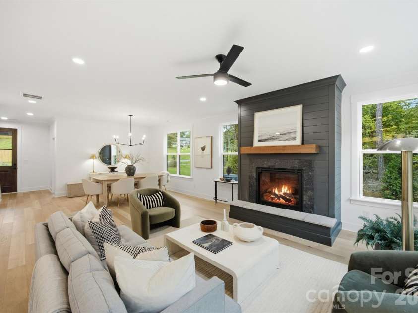 135 Parkdale Drive, Belmont, NC 28012.  MLS# CAR4415123, YatesRealty ID 9454. 