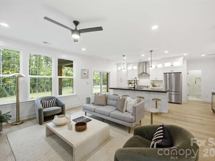 135 Parkdale Drive, Belmont, NC 28012.  MLS# CAR4415123, YatesRealty ID 9454. 